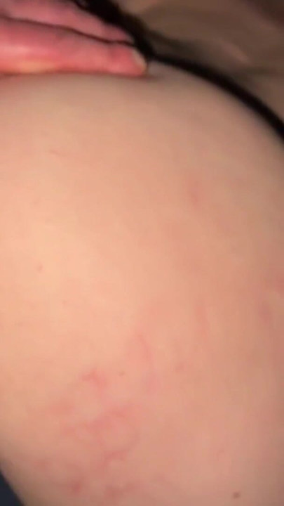 Wielkie cycki loszka z ogromnym tyłkiem plug dostaje anal fucked ciężko | Klip 1