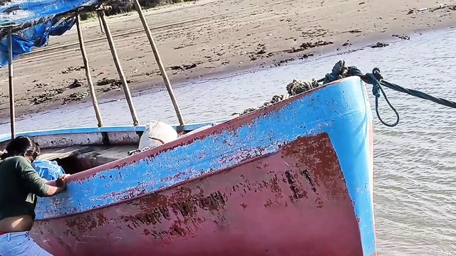 Desi hot Indian girl beach sex video