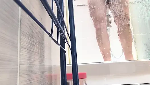 Adam duşta bakış açısı