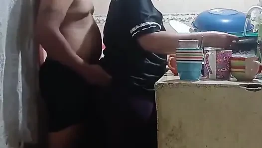 Сотрудника трахнули на кухне, жена моего босса чуть не застукала нас в Мехико