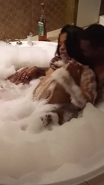 Memorable moment from "Esta chamita le doy tan rico que ya no aguanta sus piernas y se desploma  enlechadita le encanta que"
