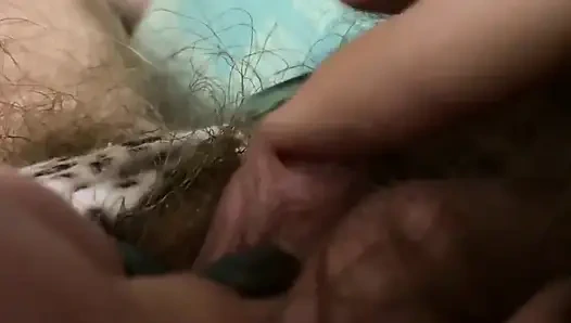 Sabah orgazmı büyük klitoris aşırı yakın çekim süper kıllı amcığı ovuyor