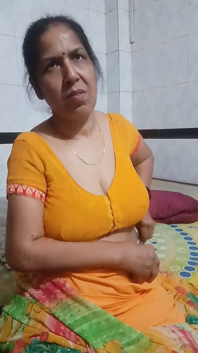 可爱的meena anty