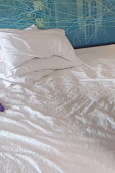 شقراء لاتينية سمينة جينا فوكس تسخن من أجل رجل أسود كبير