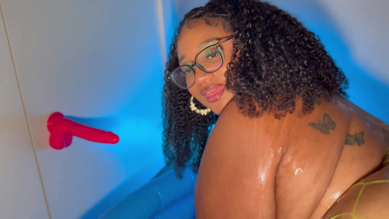 BBW Splash Down - Trailer