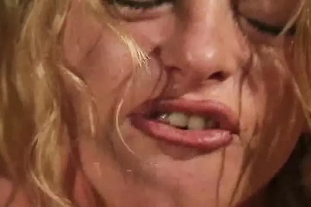 Classic blonde MILF slut enjoys hardcore fuck
