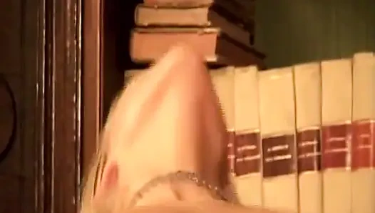 Tante girang jerman rambut pirang dengan tubuh aduhai di-anal sama pria lain atas ijin suami