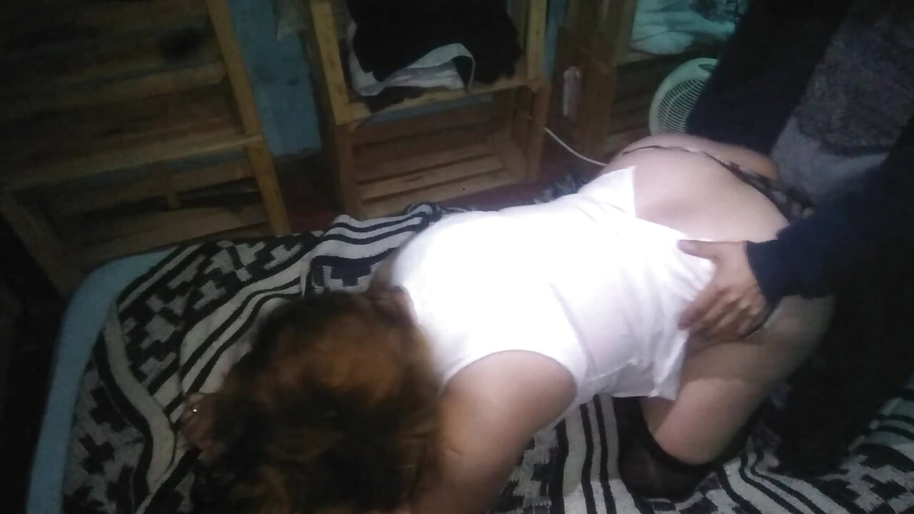 Antes de ir a cenar con mi novia follamos