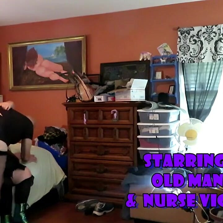 Spank My Sissy Sub's Ass !