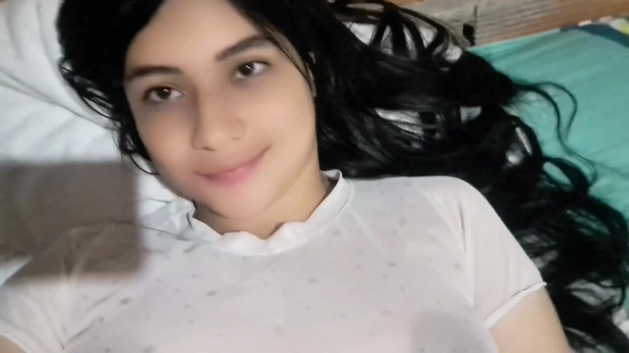 Gomez’s Sensual Solo Scene with Self-Exploration