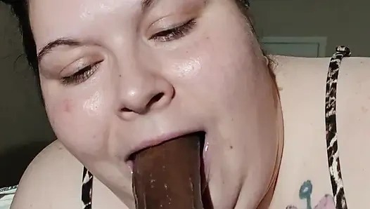 Pawg besar pria kulit hitam sampai tenggorokannya dientot habis-habisan