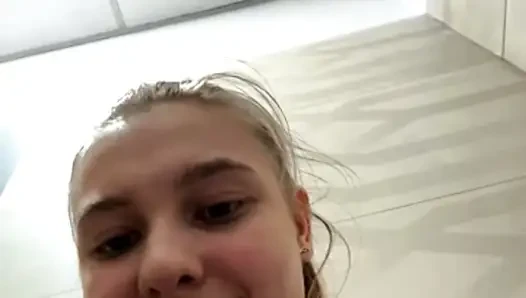 Extreme public sex: cock and pussy about to cum with jucielussie