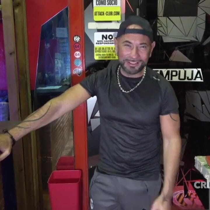 Jess Royan fucked bareback by straight boy curious Desleon