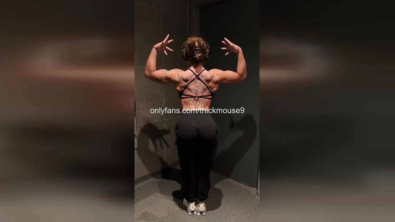 KOMPILACE FOTOGRAFIÍ NAHÉ 18LETÉ HOLKY