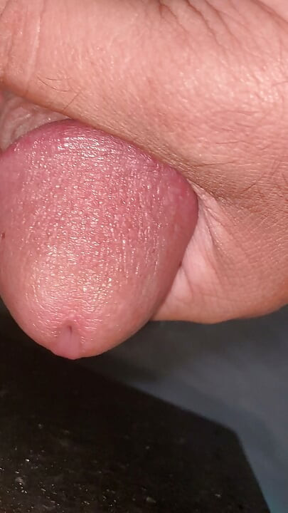 I've got a big cock, I'm horny, I'm looking for someone to suck it, or maybe I'm going to put it in someone's mouth