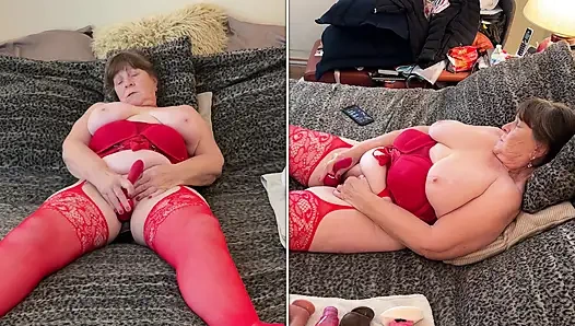 Nenek carmen lagi asik masturbasi sambil ngentot kontol kecil sampai orgasme berujung orgasme 22026s0l0