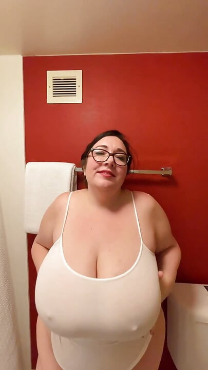 Busty BBW Milf Wet T Shirt Shower