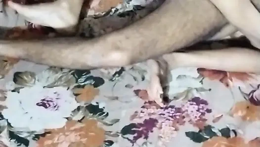 Pakistanlı güzel liseli kız arkadaş tam zevk alıyor