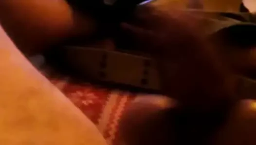 Yarağımı ve taşaklarımı bağladım
