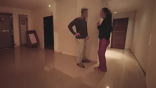 Ateşli evli kadın bina partisinde sikiliyor - ağzına boşalma