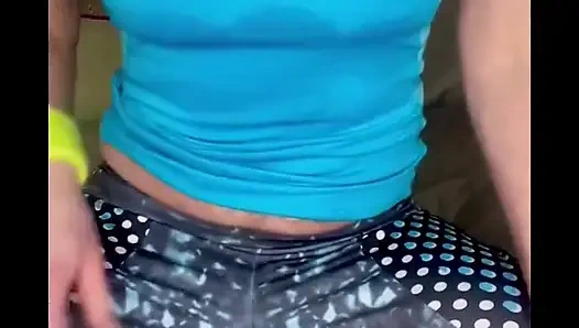 Cspot çalışıyor ve o kadar azıyor ki yüksek sesle orgazm olmak zorunda kalıyorlar