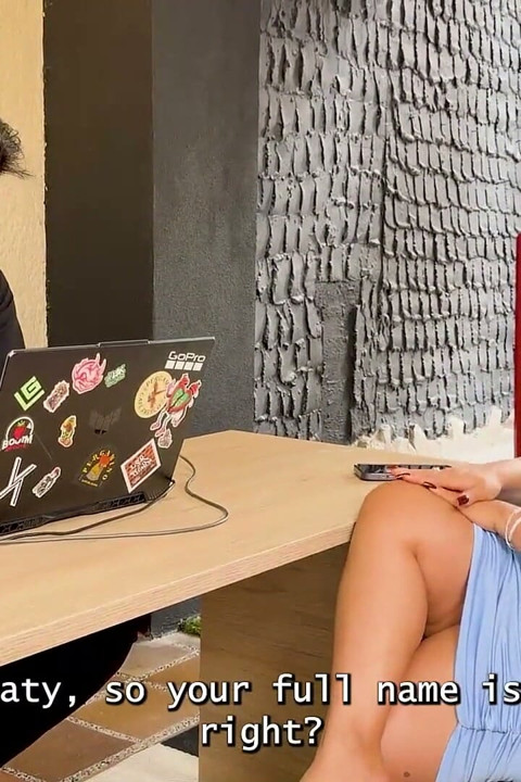 Femeie latino este futută tare în cur după un interviu de angajare
