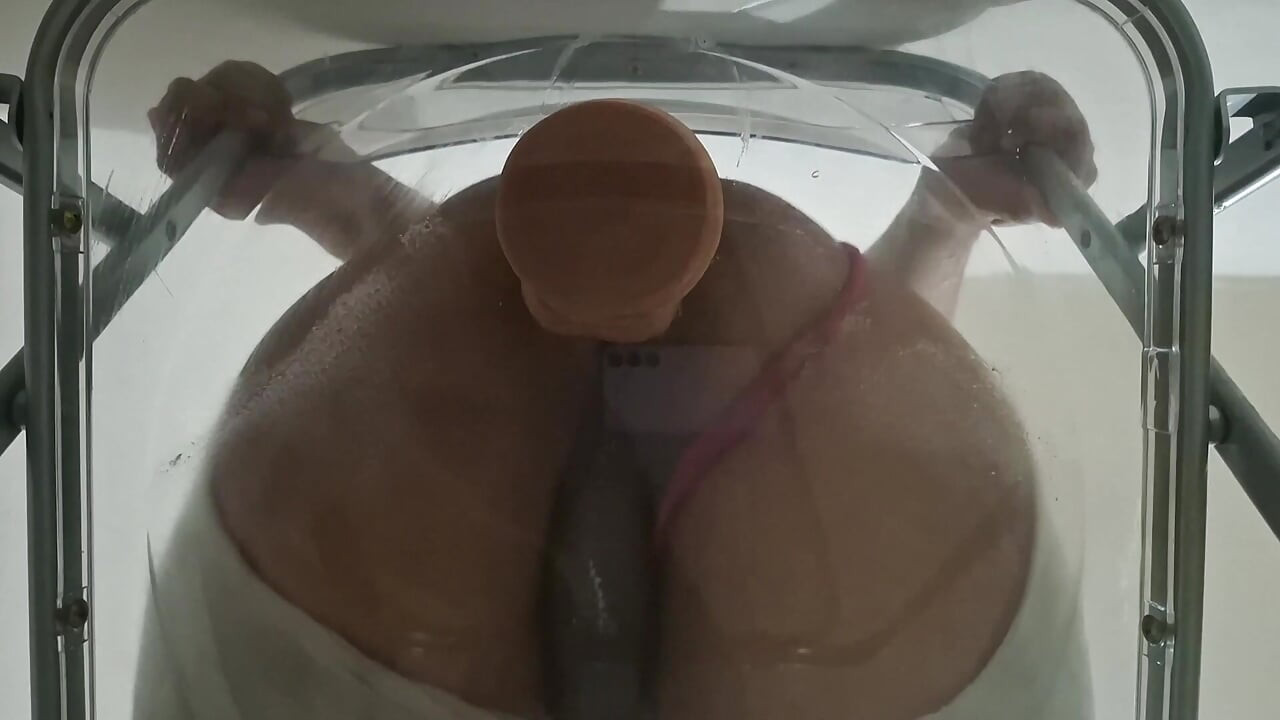 Trans Fat Ass Gwen Facesitting and Anal Fucked with Creampie through Clear Chair for the First Time.