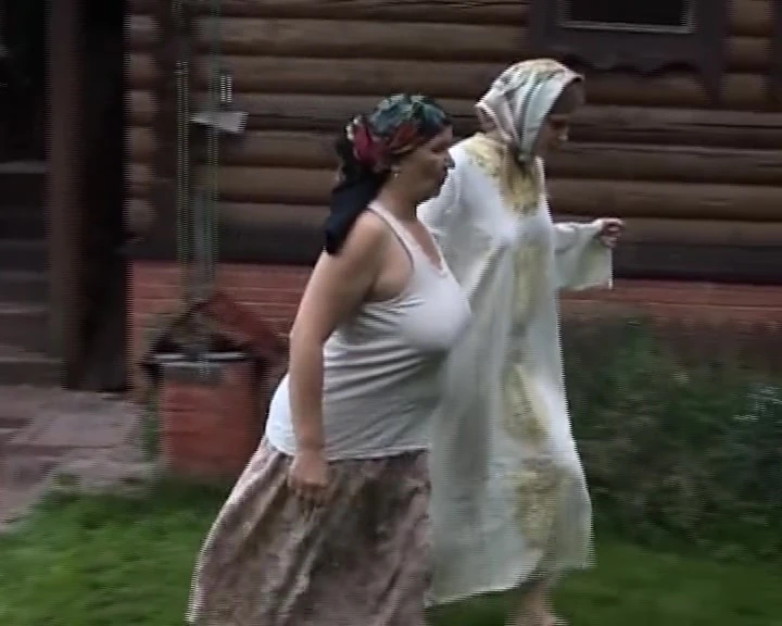 A sexy German granny and teen getting their holes smashed by three cocks