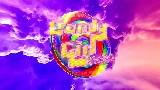 Addie Juniper - mücevherli anal tıkaç