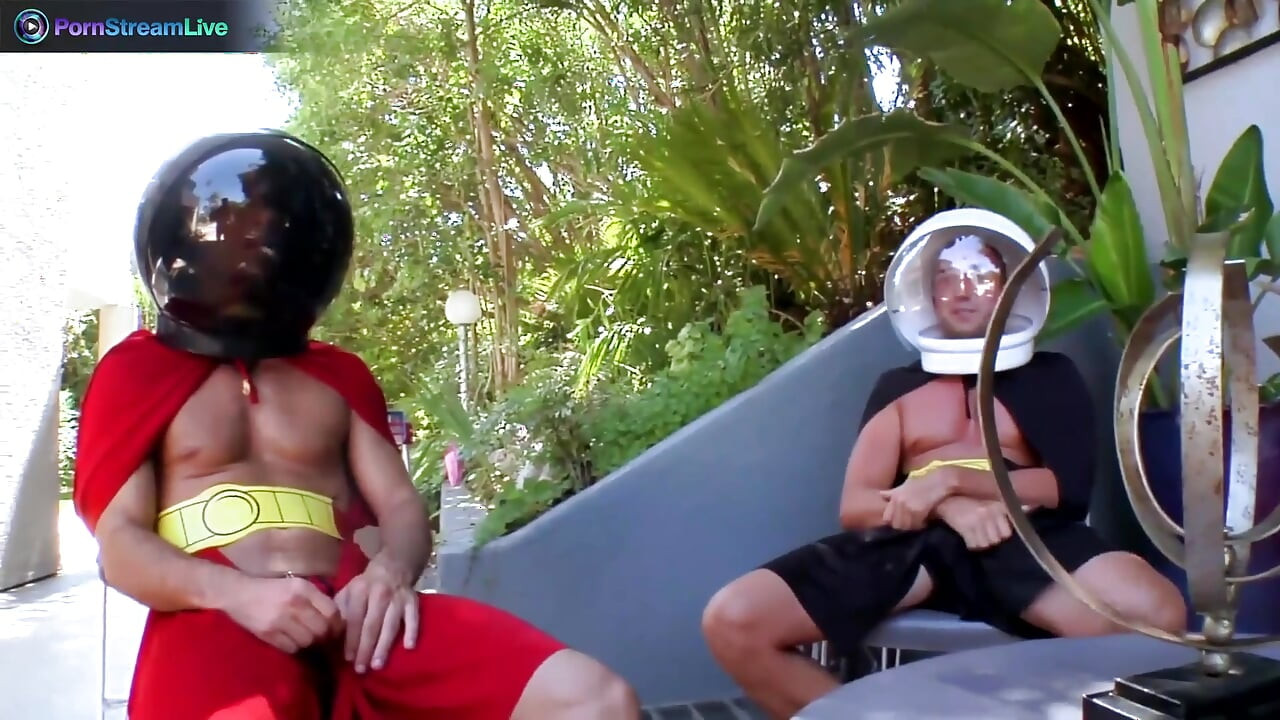 자지를 빨고 따먹히는 거유 밀프