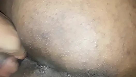 Büyük götlü Hintli ateşli video