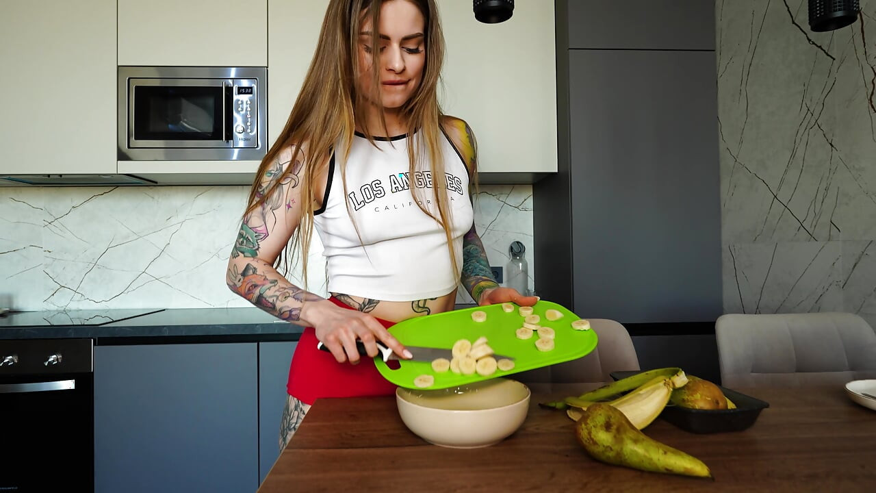 I Was Making Salad When My Pussy Got Soaked… so I Grabbed His Cock Like a Desperate Slut and Got Destroyed!