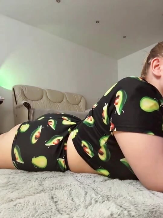 Fingering pussy and teasing in doggystyle with jucielussie