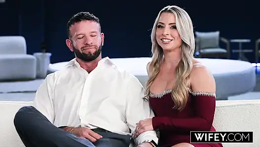 Evli kadın yarağa susamış ateşli evli kadın Tiffani time iki büyük iri zenci yarağı tarafından çifte sikiliyor