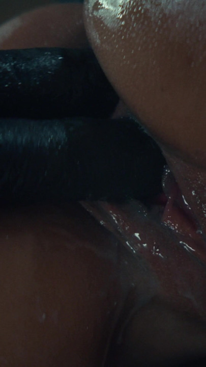 Huge Monster Cock Sex - Latina Why Effy Fucked