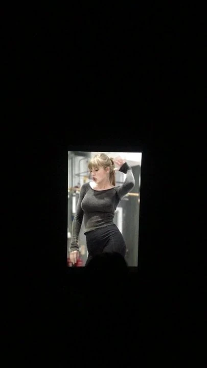 Taylor Swift-Cum Tribute-1
