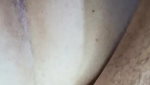 Bu sefer odamda yalnız değilim