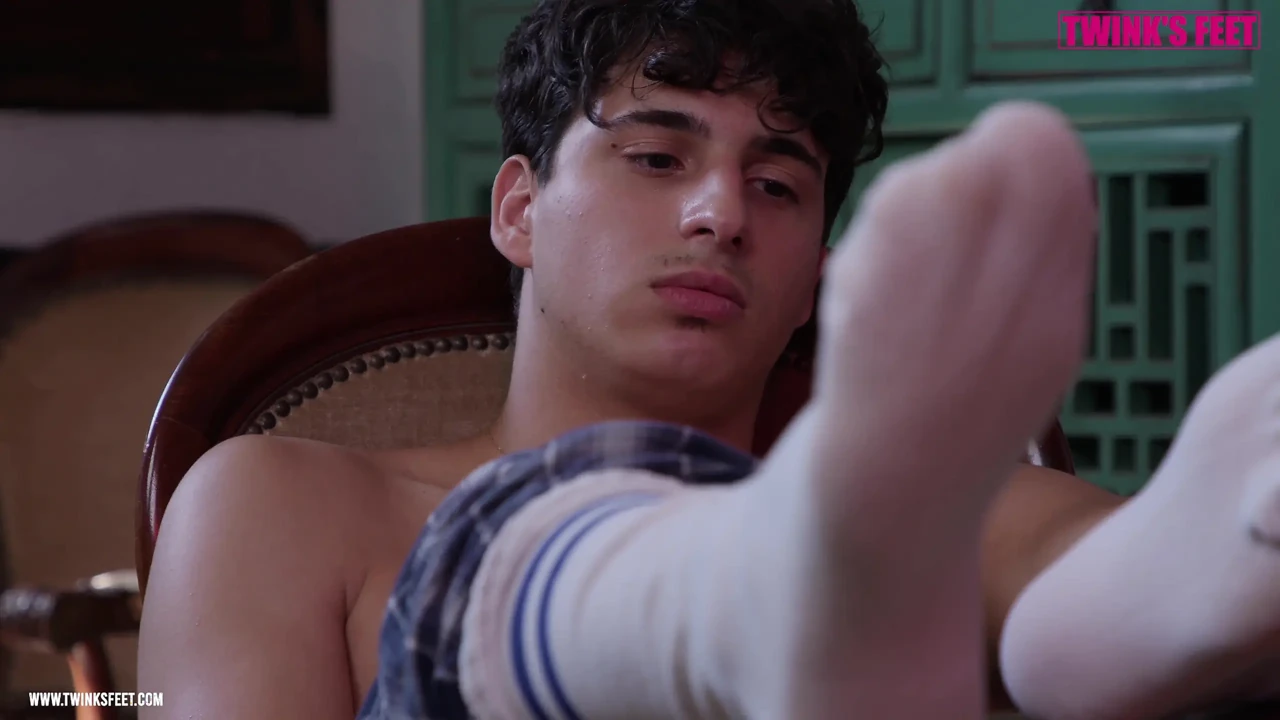 Piss in a glass, made to gulp it down, dirty foot fetish vibes, and raw twink ass pleasure.