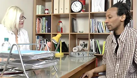 Горячие желания зрелой.