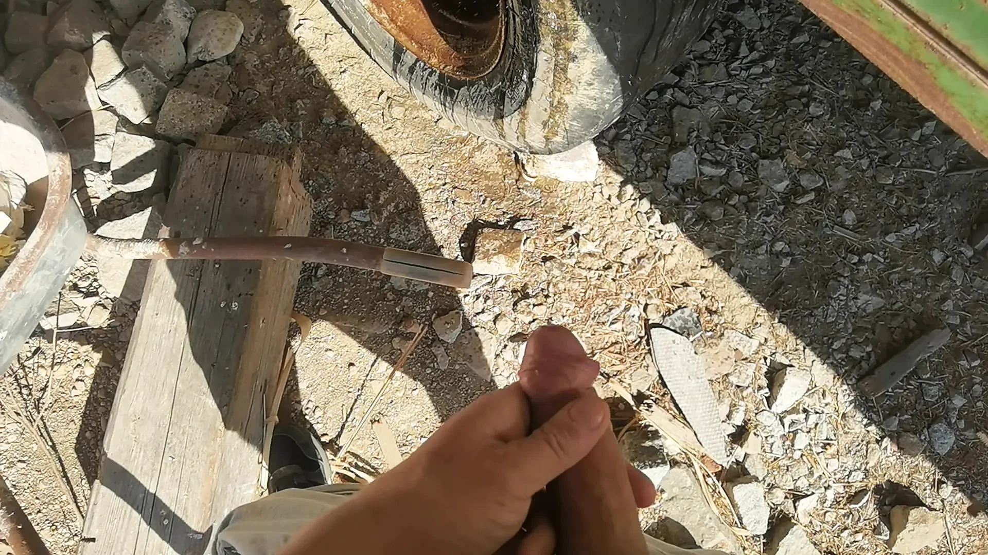 标记我的领土：用小便标记农场拖车