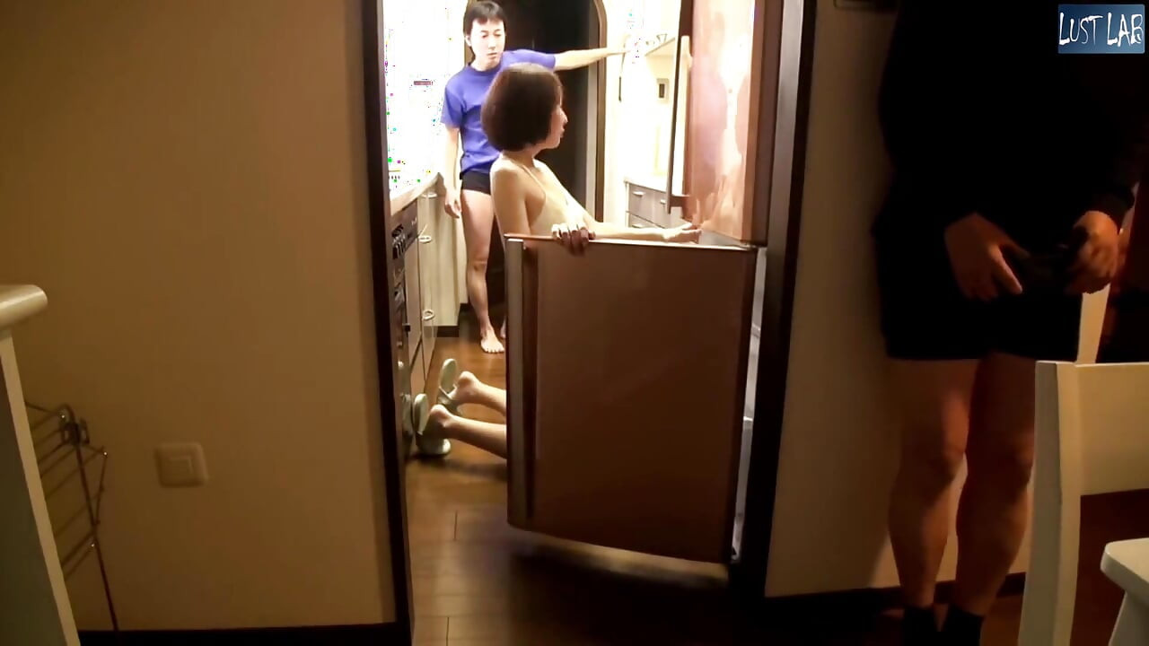 Careless Glimpse - Noticing His Reaction, She Quietly Lets the Moment Go Further - Part3