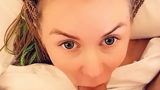 Cutie woke up with a thick cock in her throat