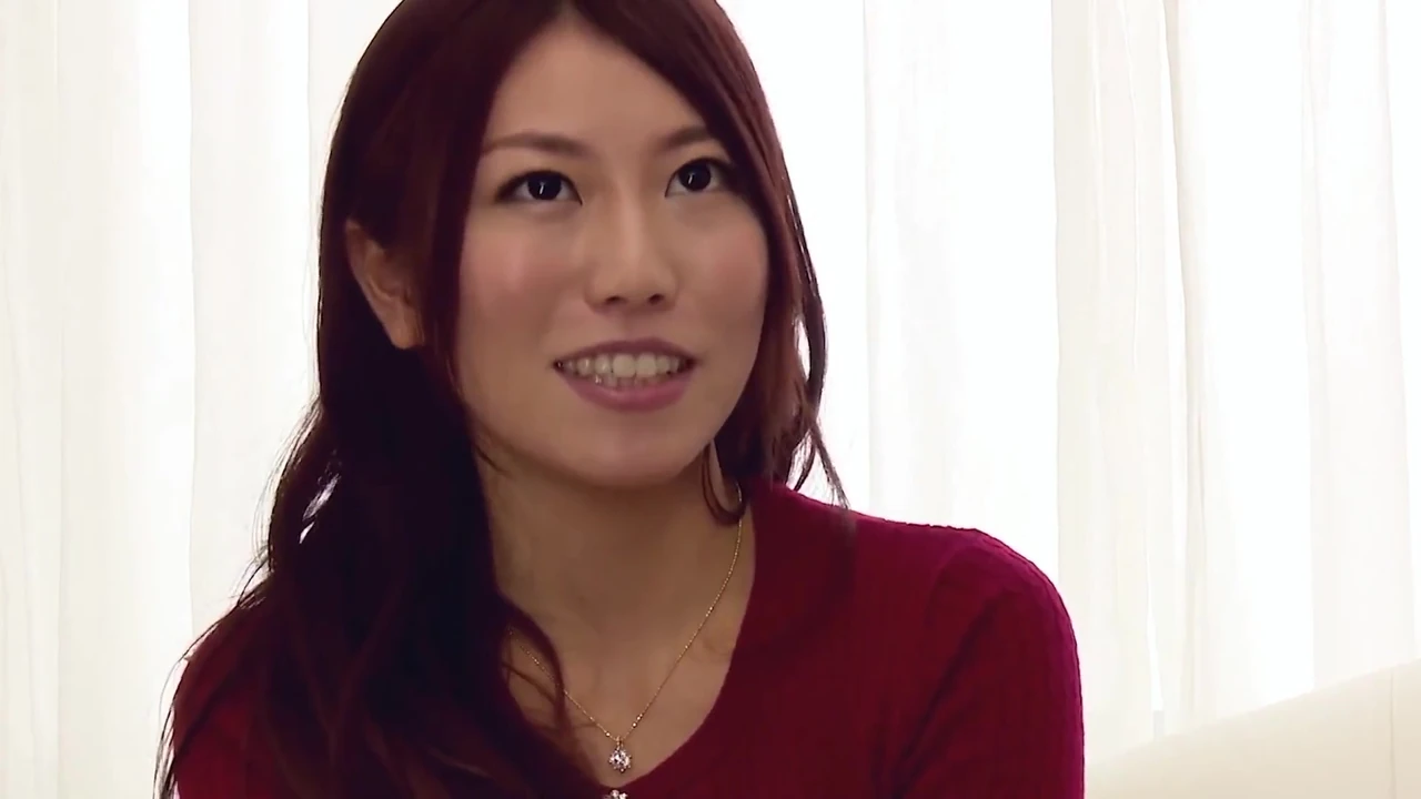 Güzel Asyalı kadınlar sahne 3_beautiful kıllı Japon kadın spermle kaplanıyor