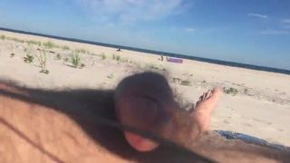 Hands free, cum on beach