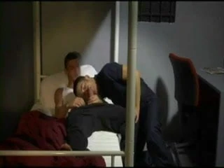 Gay prisoners fuck in jail