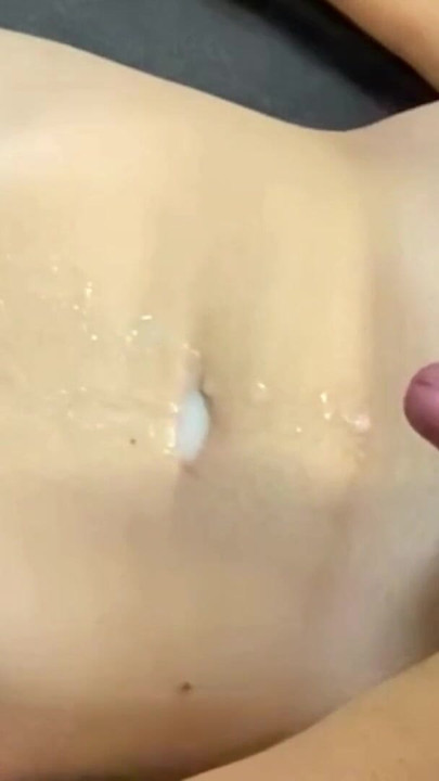 もう我慢できず全身を熱いザーメンでまみれ | クリップ 1