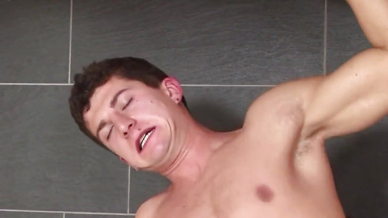 I want your giant cock in my ass - (No condom)