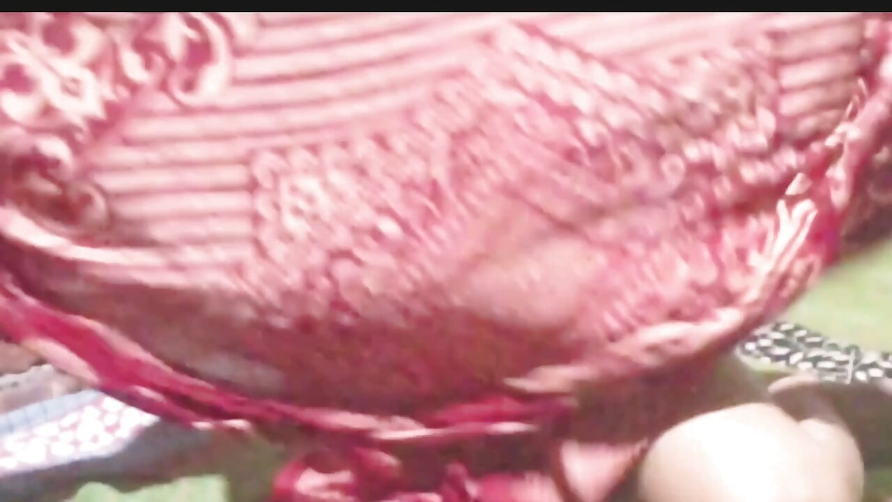 Tatlı desi Hintli güzel üvey kız kardeş büyük penisle seks yapıyor en iyi seksi yenge.