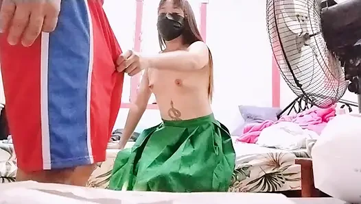 MASUM ÖĞRENCI BIR YABANCıYLA TANıŞTı VE HERKESIN IÇINDE BAKIRE OLDU