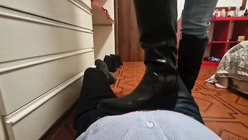 恋物癖Dom，爱睾丸摧残